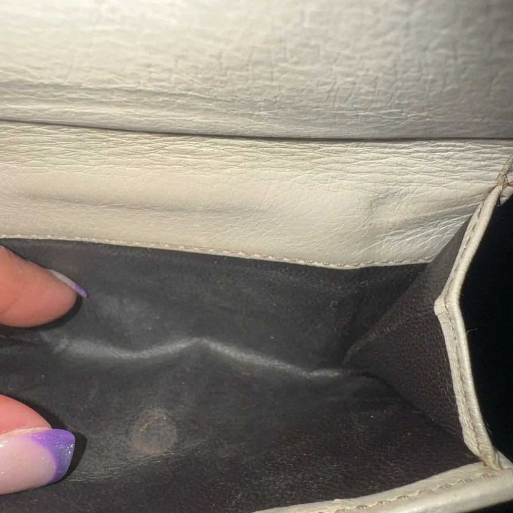 GUCCI GG Bifold Canvas Wallet - Picture 5 of 13